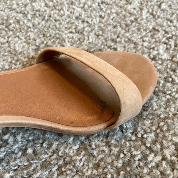 Steve Madden Tan Sandals - Picture 11 of 11